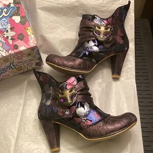 Irregular Choice Women's “Miaow”Purple Ankle Boots - Rare Find! Fit size 8.5